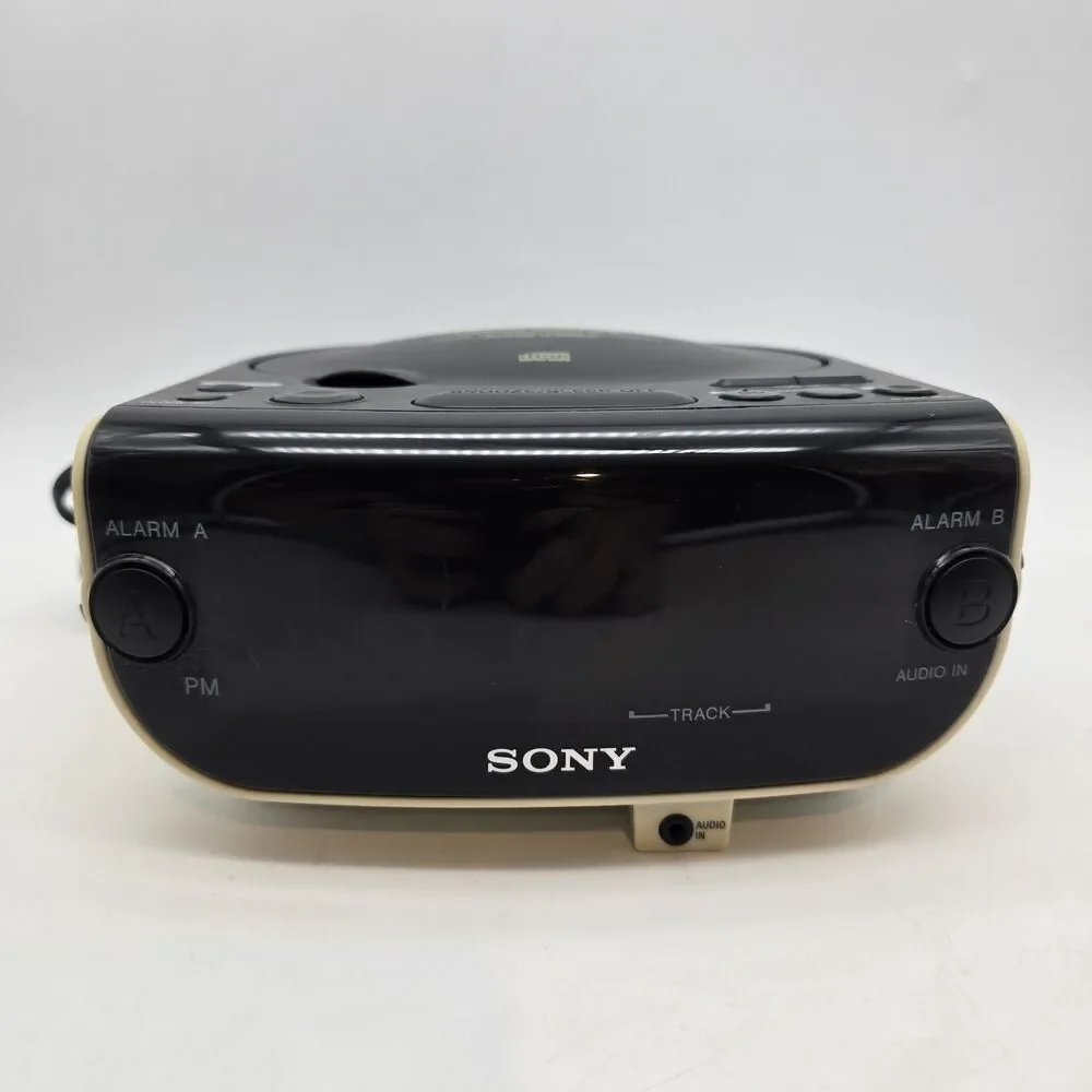Sony Dream Machine ICF-CD815 FM/AM CD Player Clock Radio - Tested
